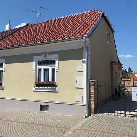 Dum Na Jihu Aparthotel Valtice