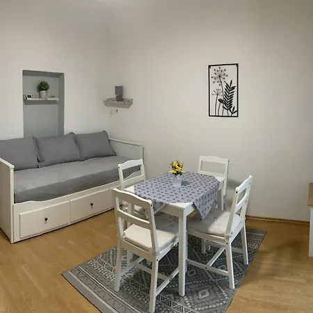 Dum Na Jihu Apartmanhotel Valtice